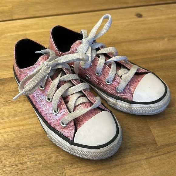 CONVERSE ⭐️sneakers - Picture 2 of 7
